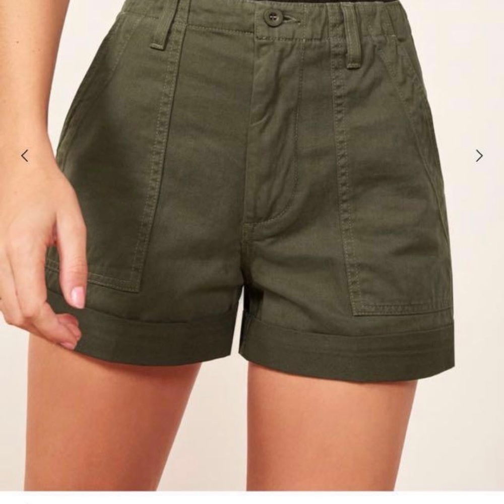 NWT Reformation Army Green Utility Shorts Size 24